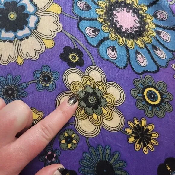 60s Groovy Floral Scarf - Picture 8 of 9